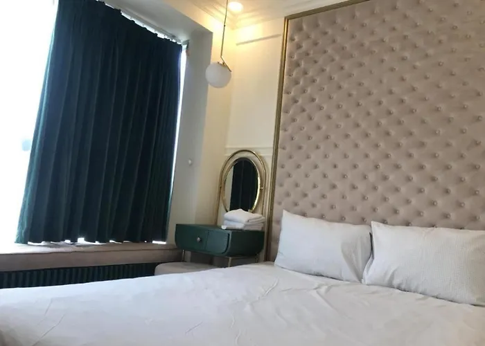 Boutique Scenic Valley Hotel